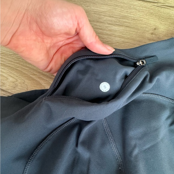 Lululemon Speed Up Tight 21” Crop - Picture 2 of 4
